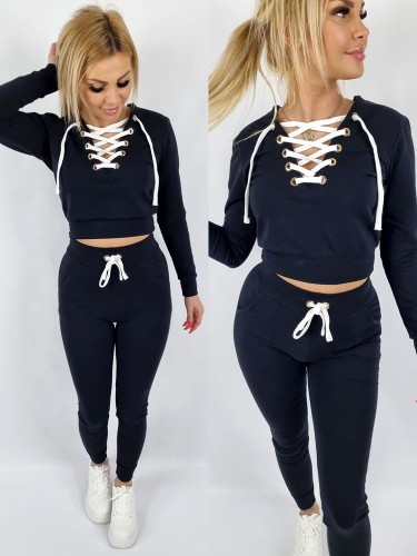 Komplet bluza dekolt wiązany + spodnie czarny K166 